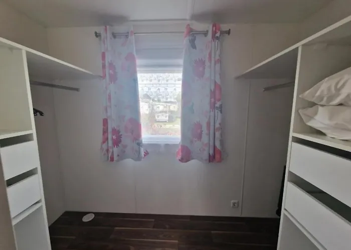 Zecamping 3 Animaux Acceptes Avec Piscine Chauffee A Guerande Campingplads Guérande