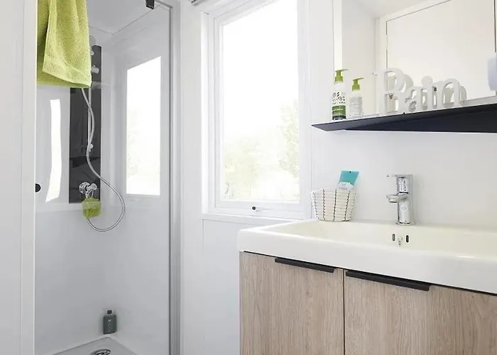 Zecamping 3 Animaux Acceptes Avec Piscine Chauffee A Guerande Campingplads 3*