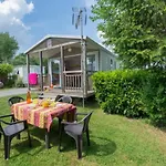 Camping Zecamping 3 Etoiles Animaux Acceptes Avec Piscine Chauffee A Guerande Guérande