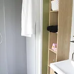 Кемпинг Zecamping 3 Etoiles Animaux Acceptes Avec Piscine Chauffee A 3*