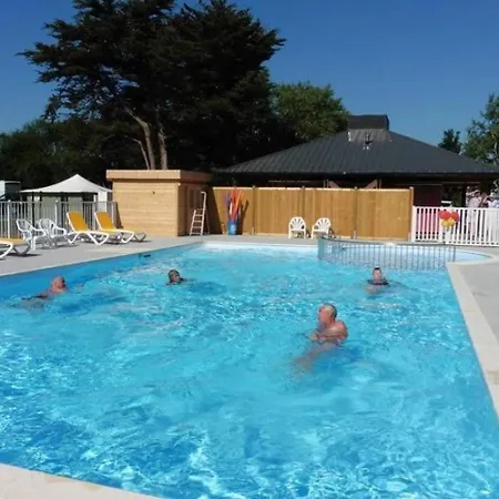 3 Etoiles - Piscine - Eecbb0 *