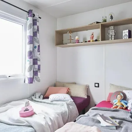 Zecamping 3 Etoiles Animaux Acceptes Avec Piscine Chauffee A 3*