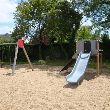 Zecamping 3 Etoiles Animaux Acceptes Avec Piscine Chauffee A 캠프장