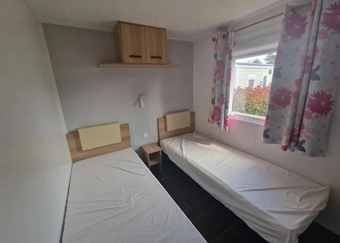 3 Etoiles - Piscine - Eecbb0 营地