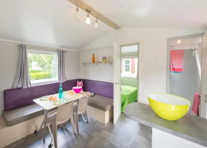 Camping Zecamping 3 Animaux Acceptes Avec Piscine Chauffee A Guerande Guérande